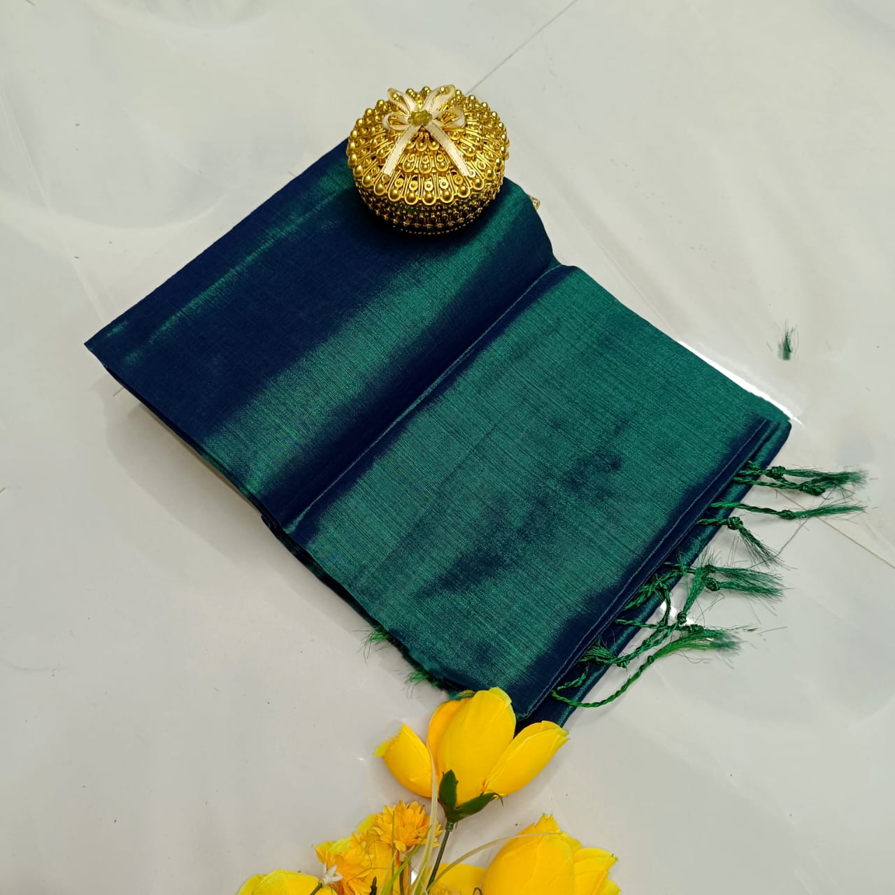 Elegant Plain Tissue Soft Silk Saree