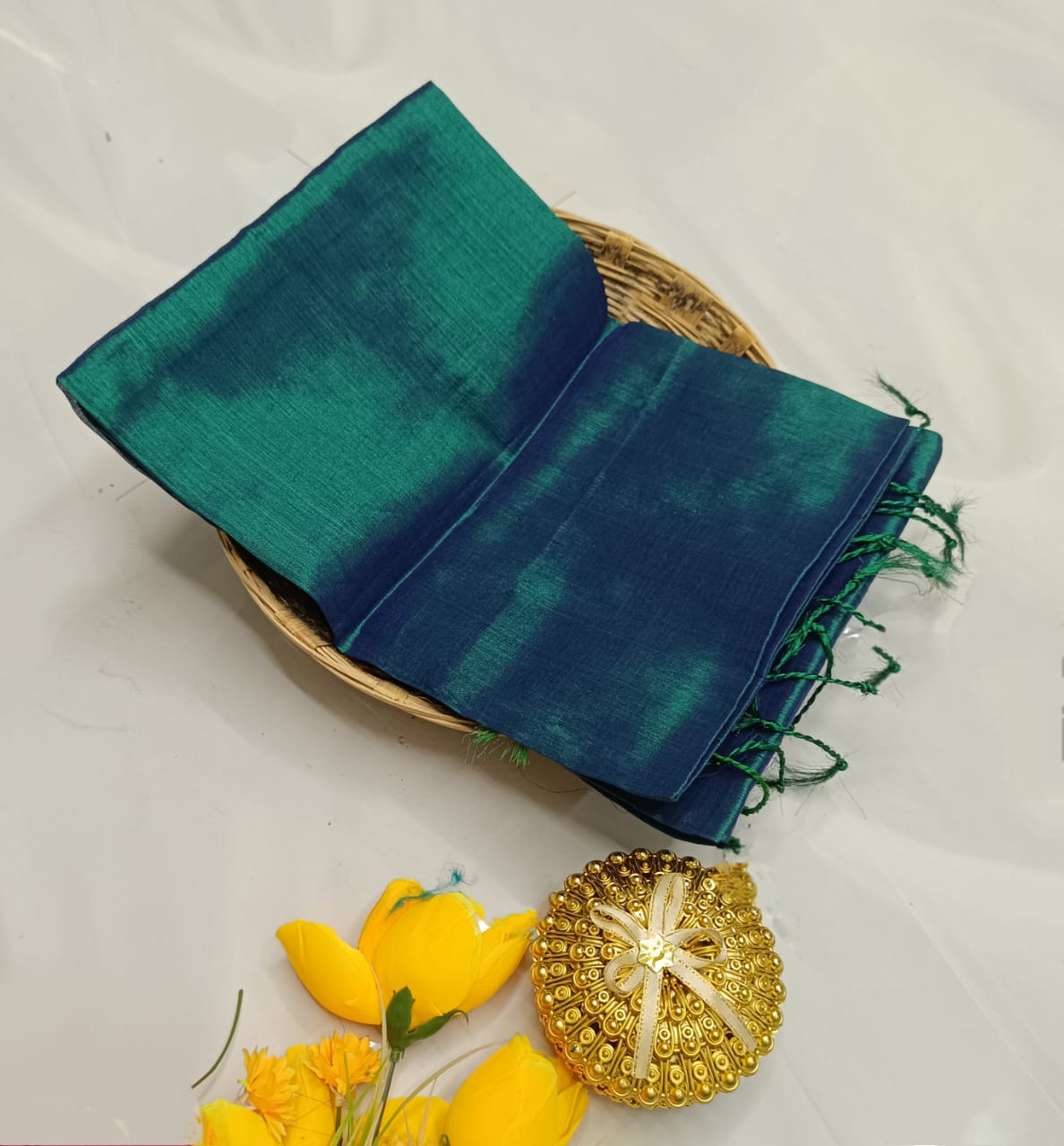 Elegant Plain Tissue Soft Silk Saree